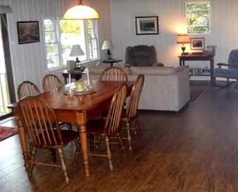 Cozy Cabin Rental near Damariscotta River in Pemaquid, Maine - South Bristol, Maine - glamping.directory