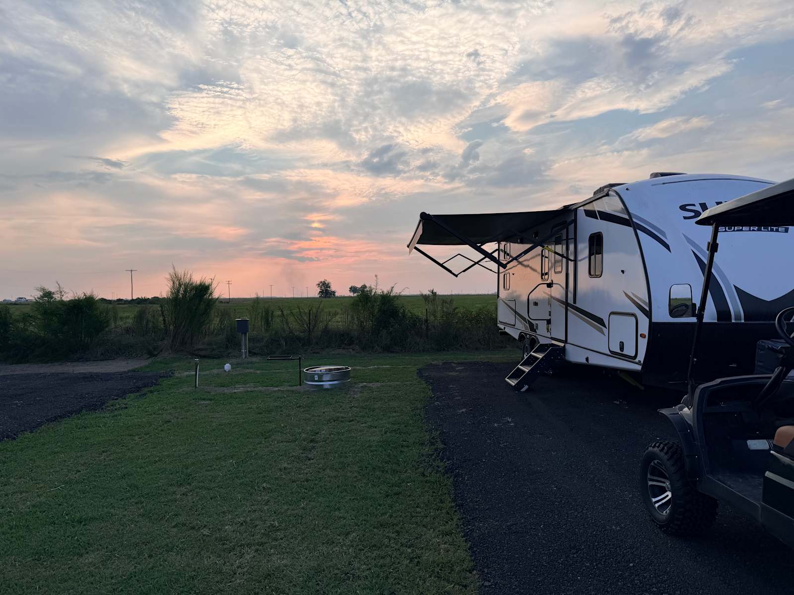 Yoder Outpost RV park - Stuttgart, Arkansas - glamping.directory