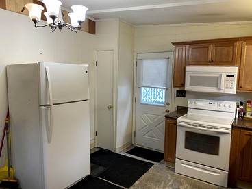 Peaceful and Pet-Friendly Lake Mitchell Cabin For an Exciting Escape by the Heart of the Manistee National Forest, Michigan - Cadillac, Michigan - glamping.directory