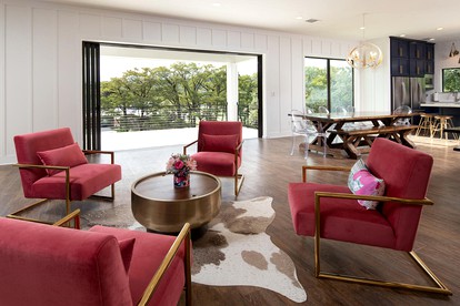 Luxury Canyon Lake Vacation Rental, Ideal for Large Groups - Canyon Lake, Texas - glamping.directory