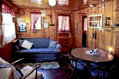 Fascinating Cabin with Foosball and Air Hockey Table in Carp Lake, Michigan - Carp Lake, Michigan - glamping.directory