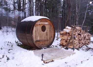 Waterfront Lodge Ideal for Water Activities in Wilmington, NY - Wilmington, New York - glamping.directory