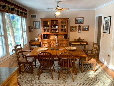 Waterfront Lodge Ideal for Water Activities in Wilmington, NY - Wilmington, New York - glamping.directory