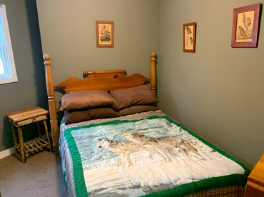 Waterfront Lodge Ideal for Water Activities in Wilmington, NY - Wilmington, New York - glamping.directory