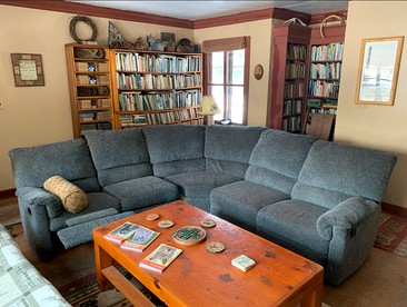 Waterfront Lodge Ideal for Water Activities in Wilmington, NY - Wilmington, New York - glamping.directory