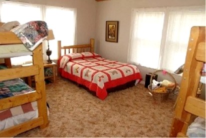 Classy Pet-Friendly Nature Lodge With a Hot Tub in Lyle, Washington - Lyle, Washington - glamping.directory