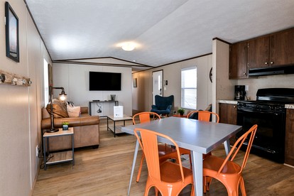 Fully Furnished Cabin Great to Disconnect in Utah - Moab, Utah - glamping.directory