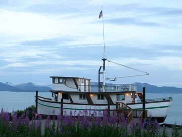 Renovated Ship in Remote Wilderness of Homer, Alaska - glamping.directory