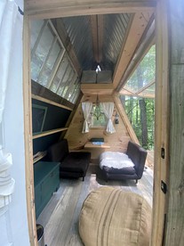 Off-Grid Experience in Cozy Mini A-Frame in Picturesque Tennessee - Grandview, Tennessee - glamping.directory