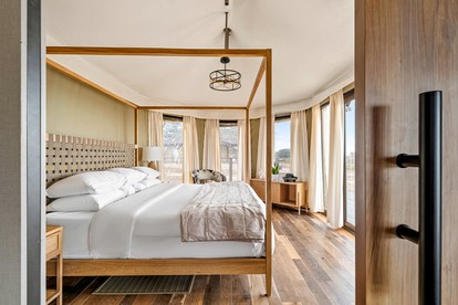 Beautiful Safari Tent with Deck Incredible for a Romantic Getaway in Texas - glamping.directory