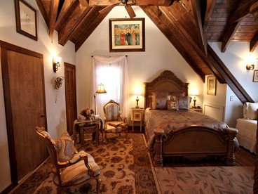 Luxury Romantic Bed and Breakfast Retreat in Northern Arkansas - Kingston, Arkansas - glamping.directory