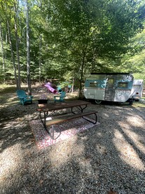 Vintage Airstream Ideal to Reconnect with Nature in Indiana - glamping.directory