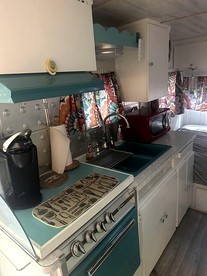 Vintage Airstream Ideal to Reconnect with Nature in Indiana - Nashville, Indiana - glamping.directory