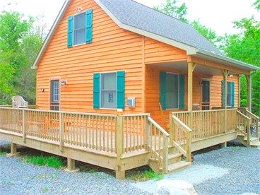 Secluded Cabin Nestled in the Mountains near the Tioga State Forest, Pennsylvania - Blossburg, Pennsylvania - glamping.directory