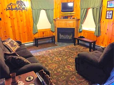 Secluded Cabin Nestled in the Mountains near the Tioga State Forest, Pennsylvania - Blossburg, Pennsylvania - glamping.directory