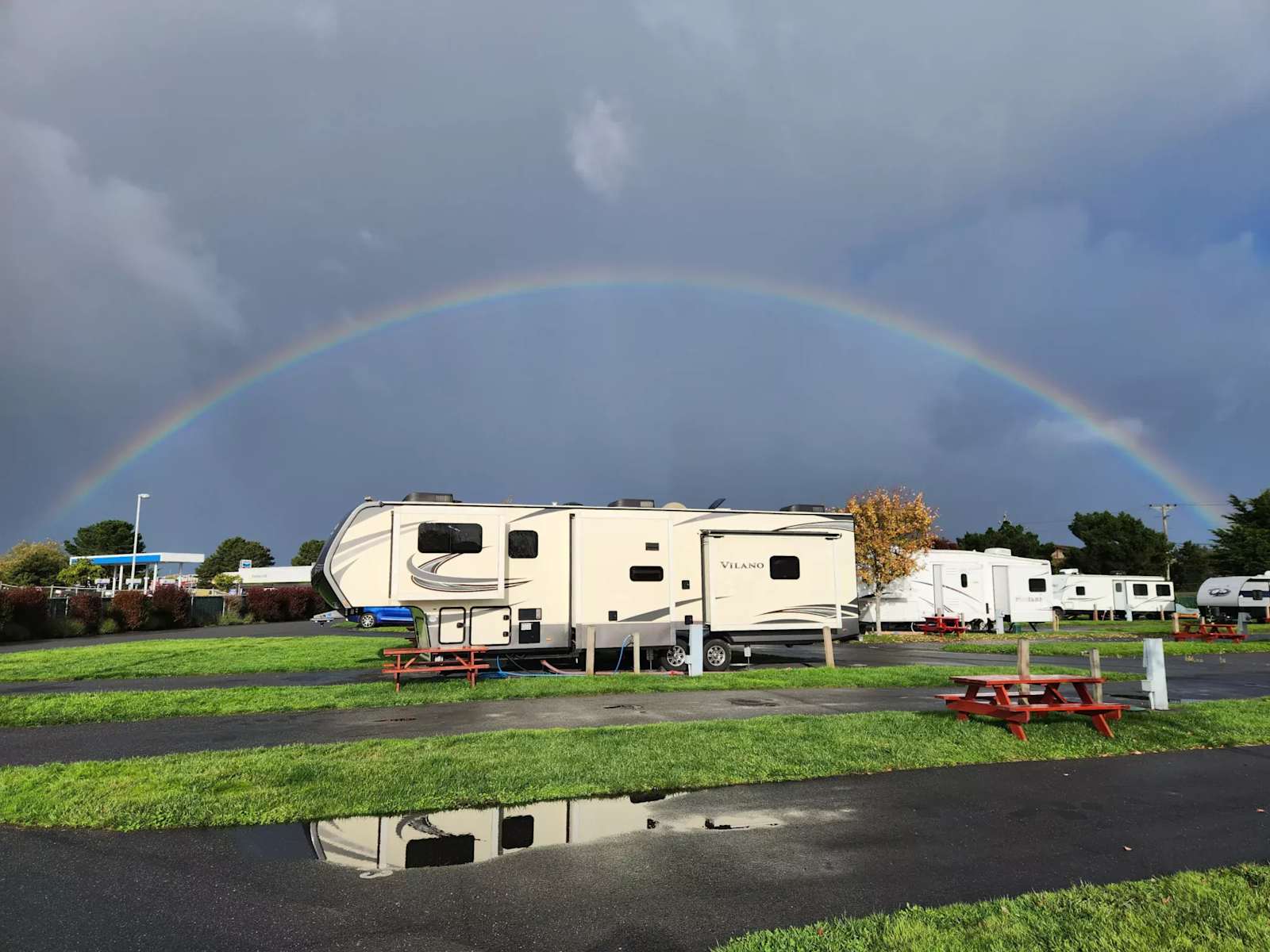 Coastal Pines RV Park - glamping.directory