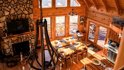 Stunning Vacation Rental for Unforgettable Family Glamping Trips in the Blue Ridge Mountains, North Carolina - Dobson, North Carolina - glamping.directory