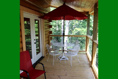 Great Smoky Mountain Glamping Getaway in this Lovely Cabin Rental with Hot Tub in Gatlinburg - Gatlinburg, Tennessee - glamping.directory