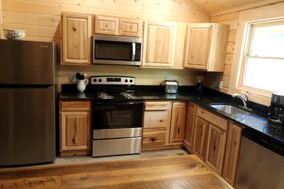 Great Smoky Mountain Glamping Getaway in this Lovely Cabin Rental with Hot Tub in Gatlinburg - Gatlinburg, Tennessee - glamping.directory