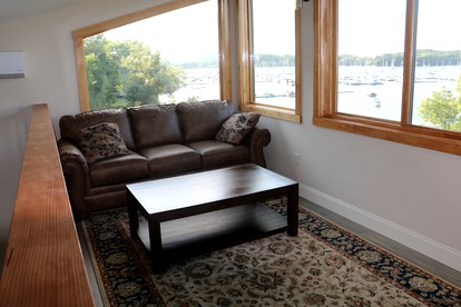 Tranquil Lakeside Getaway with Views of the Green Mountains near Burlington, Vermont - Colchester, Vermont - glamping.directory