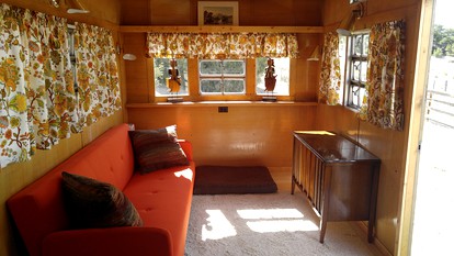 Vintage Trailer Vacation Rental with Mid-Century Decor near Salida, Colorado - Salida, Colorado - glamping.directory