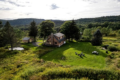 Cozy Dog-Friendly Retreat with Deck, Fire Pit & Starry Nights in Bloomville, New York - Bloomville, New York - glamping.directory