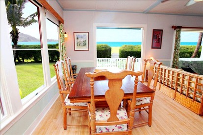 Oceanfront Cottage Rental with Mountain Views in Hanalei, Hawaii - Hanalei, Hawaii - glamping.directory
