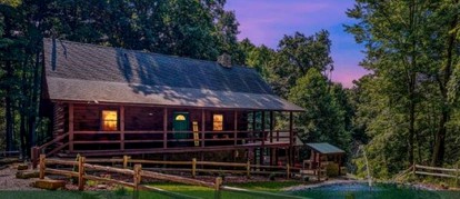 Luxury Lodge for Big Groups in Hocking Hills, Ohio - Logan, Ohio - glamping.directory