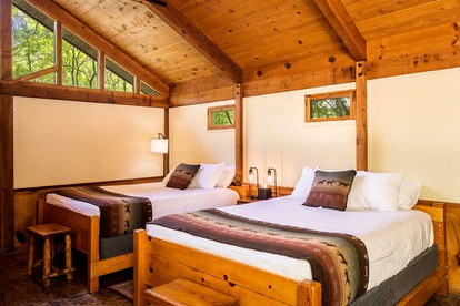 Warm and Inviting Cabin Rental near Prescott National Park, Arizona - Sedona, Arizona - glamping.directory