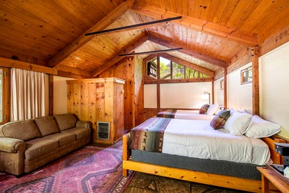 Warm and Inviting Cabin Rental near Prescott National Park, Arizona - Sedona, Arizona - glamping.directory