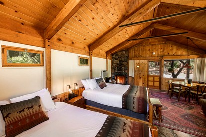 Warm and Inviting Cabin Rental near Prescott National Park, Arizona - Sedona, Arizona - glamping.directory