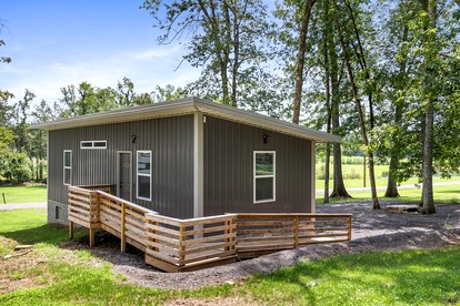 Delightful Vacation Cabins in Mount Juliet near Nashville, Tennessee - Mount Juliet, Tennessee - glamping.directory