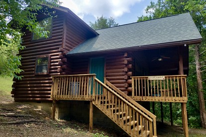 Phenomenal Cabin with Lofted Space and Views in Arkansas - Eureka Springs, Arkansas - glamping.directory