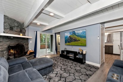 Newly Renovated Mountain Cabin with Epic Kids’ Slide Near Big Bear Lake, California - Big Bear, California - glamping.directory