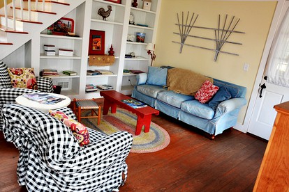Gorgeous Farmhouse Rental for 12 Guests in Morgan County, Georgia - Madison, Georgia - glamping.directory