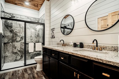 Stylish Pigeon Forge Cabin with Hot Tub, Pool & Dog Park near Dollywood and Gatlinburg, TN - Pigeon Forge, Tennessee - glamping.directory