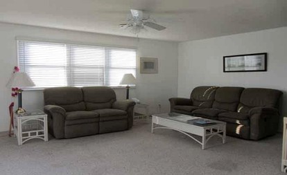 Waterfront Vacation Rental with a Hot Tub in Hatteras, North Carolina - Hatteras, North Carolina - glamping.directory