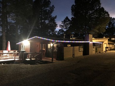 Rustic Family Cabin with a Luxurious Hot Tub in Ruidoso, New Mexico - Ruidoso, New Mexico - glamping.directory