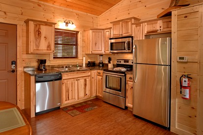 Elegant Gatlinburg Cabin Rental for a Romantic Getaway in Tennessee - Gatlinburg, Tennessee - glamping.directory
