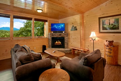 Elegant Gatlinburg Cabin Rental for a Romantic Getaway in Tennessee - Gatlinburg, Tennessee - glamping.directory