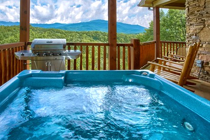Elegant Gatlinburg Cabin Rental for a Romantic Getaway in Tennessee - Gatlinburg, Tennessee - glamping.directory