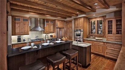 Hillside Vacation Rental with a Hot Tub near Lake Catamount, Colorado - Steamboat Springs, Colorado - glamping.directory