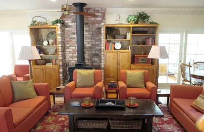 Spacious and Secluded Vacation Rental on a Picturesque Vineyard in Gold Country, California - Grass Valley, California - glamping.directory