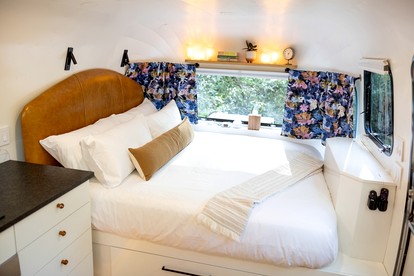 Luxury Airstream Rental for Intimate Getaways to Pisgah Forest, North Carolina - Pisgah Forest, North Carolina - glamping.directory