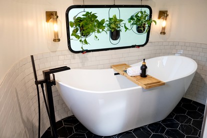 Luxury Airstream Rental for Intimate Getaways to Pisgah Forest, North Carolina - Pisgah Forest, North Carolina - glamping.directory