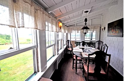 Rustic Cottage Rental on National Seashore with Ocean Views in Cape Cod - Eastham, Massachusetts - glamping.directory