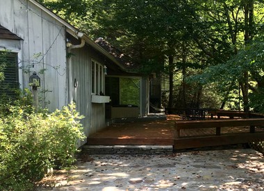 Superb Mountain Getaway near Cherokee National Forest in Reliance, Tennessee - Reliance, Tennessee - glamping.directory