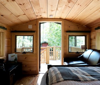 Treetop Cabin for the Ultimate Getaway near Lake Lure in Bostic, North Carolina - Rutherfordton, North Carolina - glamping.directory
