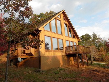 Well-Equipped Cabin Great for Families in Helen, Georgia - glamping.directory