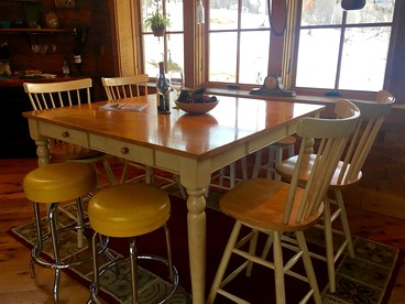 Private Rustic Cabin with Ski-In and Ski-Out Access in Jackson, New Hampshire - Jackson, New Hampshire - glamping.directory